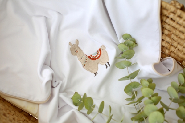 Penye Yeni Doğan Battaniye Lama Nakışlı 80x80cm - Molini